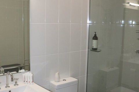 Mapleton Falls Farm House - Newcastle Accommodation 6