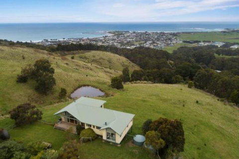 Acacia Brae - New Castle Tourism 0