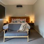 Railway Hotel Queenstown - New Castle Tourism 0