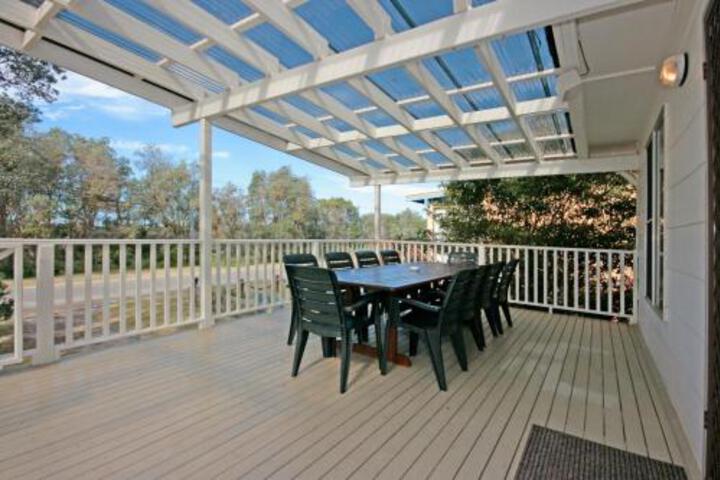 Narrawallee NSW Newcastle Accommodation