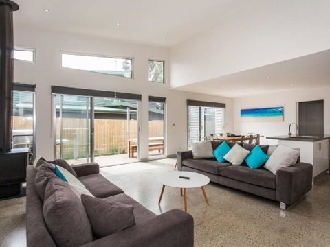 ANGLE By THE SEA Anglesea - Newcastle Accommodation 5