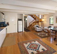 Orion Studio with Ocean Views - Newcastle Accommodation