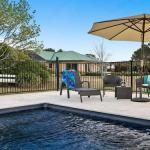 Sinden Park Garden Swimming Pool Rural Vistas - New Castle Tourism 0