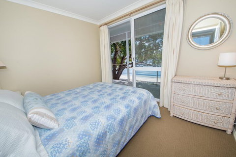 A Foreshore Salamander Bay - Newcastle Accommodation 6