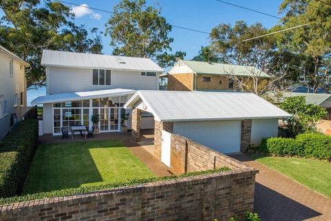 A Foreshore Salamander Bay - Newcastle Accommodation 2