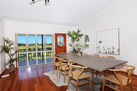 Campbell 7 Studio - Newcastle Accommodation 2