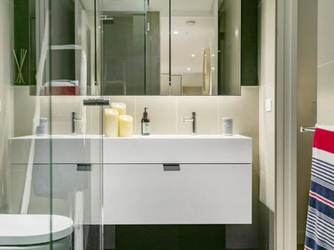 SEA TEMPLE MORNINGTON - Newcastle Accommodation 4