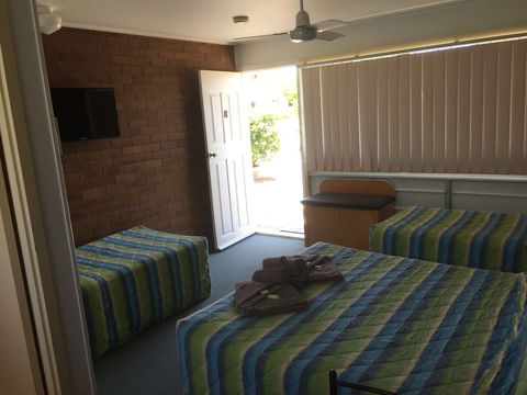 Millmerran Motel - New Castle Tourism 6