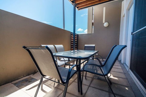 The Cove At New Port Pool Spa Sauna Gym & More - Newcastle Accommodation 3