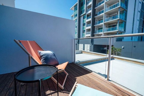 The Cove At New Port Pool Spa Sauna Gym & More - Newcastle Accommodation 6
