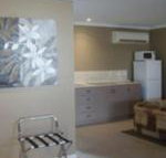 Cosmos Country Motor Inn