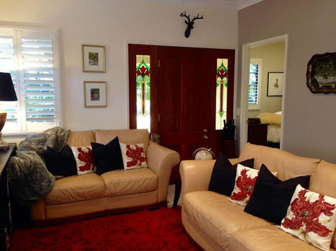 Glenoch Gatehouse - Newcastle Accommodation 0