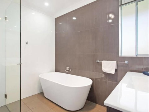 Belmont Executive Apartments - New Castle Tourism 1