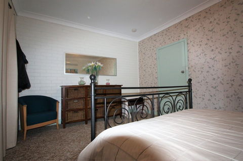 Pine Villas Walk To Beach Ocean Views - New Castle Tourism 0