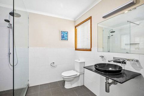 A Beach Break - 1/90 Lorikeet Drive - Newcastle Accommodation 5