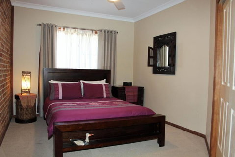 SERENITY - Newcastle Accommodation 6