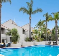 Como Mezzanine Retreat - Newcastle Accommodation