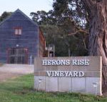 Herons Rise Vineyard Accommodation - Newcastle Accommodation