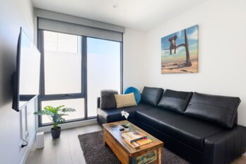 JUDD A Stylish Abode Awaits You - Newcastle Accommodation 0