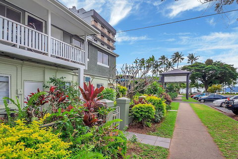 A Touch Of The Bahamas On McKenzie MK3 - New Castle Tourism 1