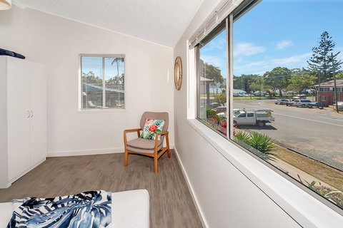 A Touch Of The Bahamas On McKenzie MK3 - New Castle Tourism 3