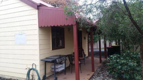 About Time Retreats Studio Three - Newcastle Accommodation 4