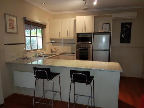 About Time Retreats Studio Three - Newcastle Accommodation 2