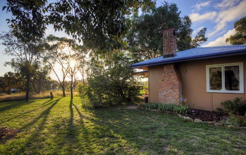 Rose Cottage - New Castle Tourism 5