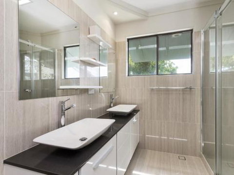 Acutterbove - New Castle Tourism 5