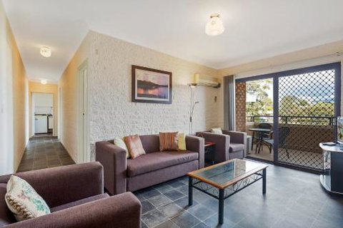 Apollo Unit 14 - New Castle Tourism 0