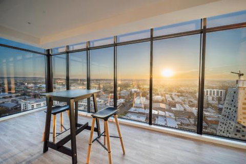 A Cut Above The West Pool Rooftop Bar Gym Wifi - Newcastle Accommodation 5