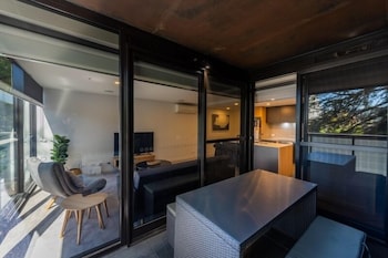 Accommodate Canberra Midnight Apartments - New Castle Tourism 0