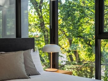 Accommodate Canberra Midnight Apartments - New Castle Tourism 5