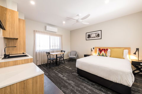Avenue Motel Apartments - Newcastle Accommodation 6