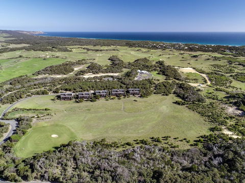 DREW Stay On St. Andrews Top Rated Golf Course - New Castle Tourism 2
