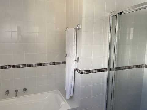 Seaview Apartment - New Castle Tourism 1