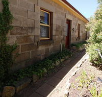 Christopher Halls Colonial Accommodation - New Castle Tourism