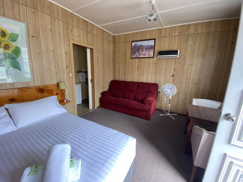 Mountain View Motel Queenstown - New Castle Tourism 6
