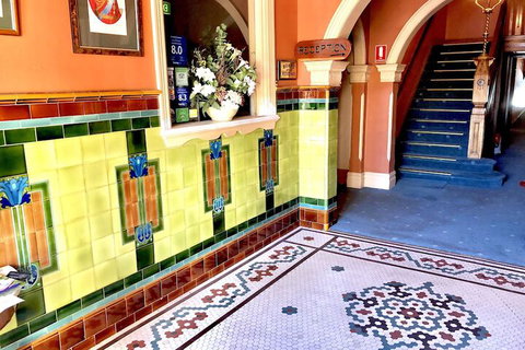 Victoria & Albert Guesthouse - Newcastle Accommodation 1