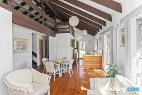 Soldier Crab Shack 20 Macleay St - Newcastle Accommodation 3