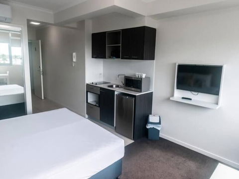 Airtrip Apartments On River Street - Newcastle Accommodation 2
