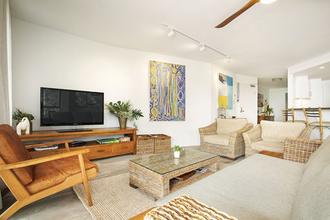 Apartment 2 Surfside - New Castle Tourism 6