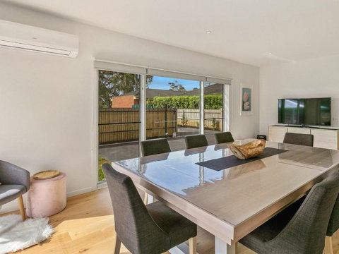 Absolutely Beach - New Castle Tourism 1