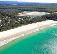 Aegean on the Beach - Newcastle Accommodation