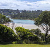 Seaside Parade 9 Dolphin Point - Newcastle Accommodation