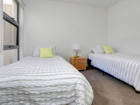 Rosalea By The Bay - Newcastle Accommodation 1