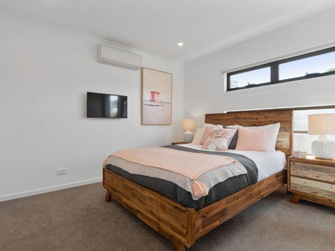 Rosebud Beachside Gem - New Castle Tourism 4