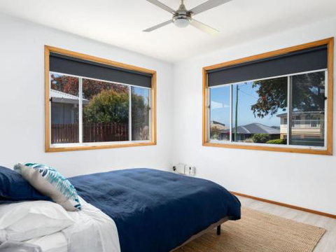 SPINDRIFT Kiama & Surrounds 4pm Check Out Sundays - New Castle Tourism 6