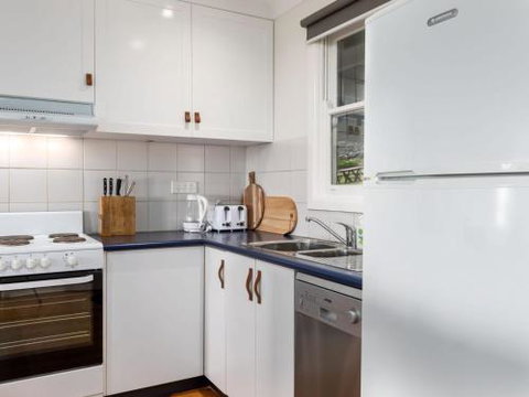 SEAWAYS Gerroa 4pm Check Out On Sunday - Newcastle Accommodation 2