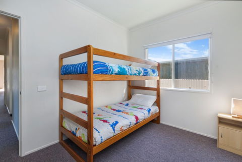 Julieanne - Newcastle Accommodation 5
